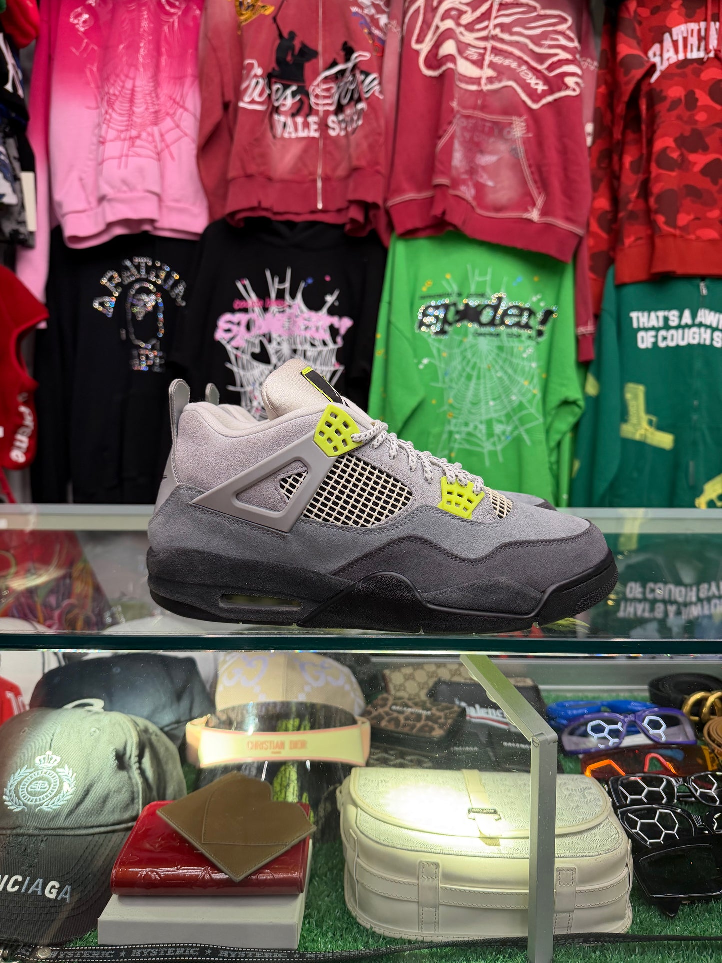 JORDAN 4 NEON (PRE-OWNED NO BOX)