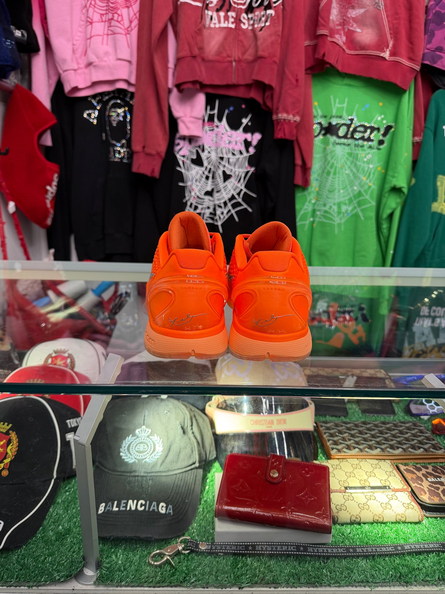 KOBE 9 TOTAL ORANGE (PRE-OWNED W/ BOX)