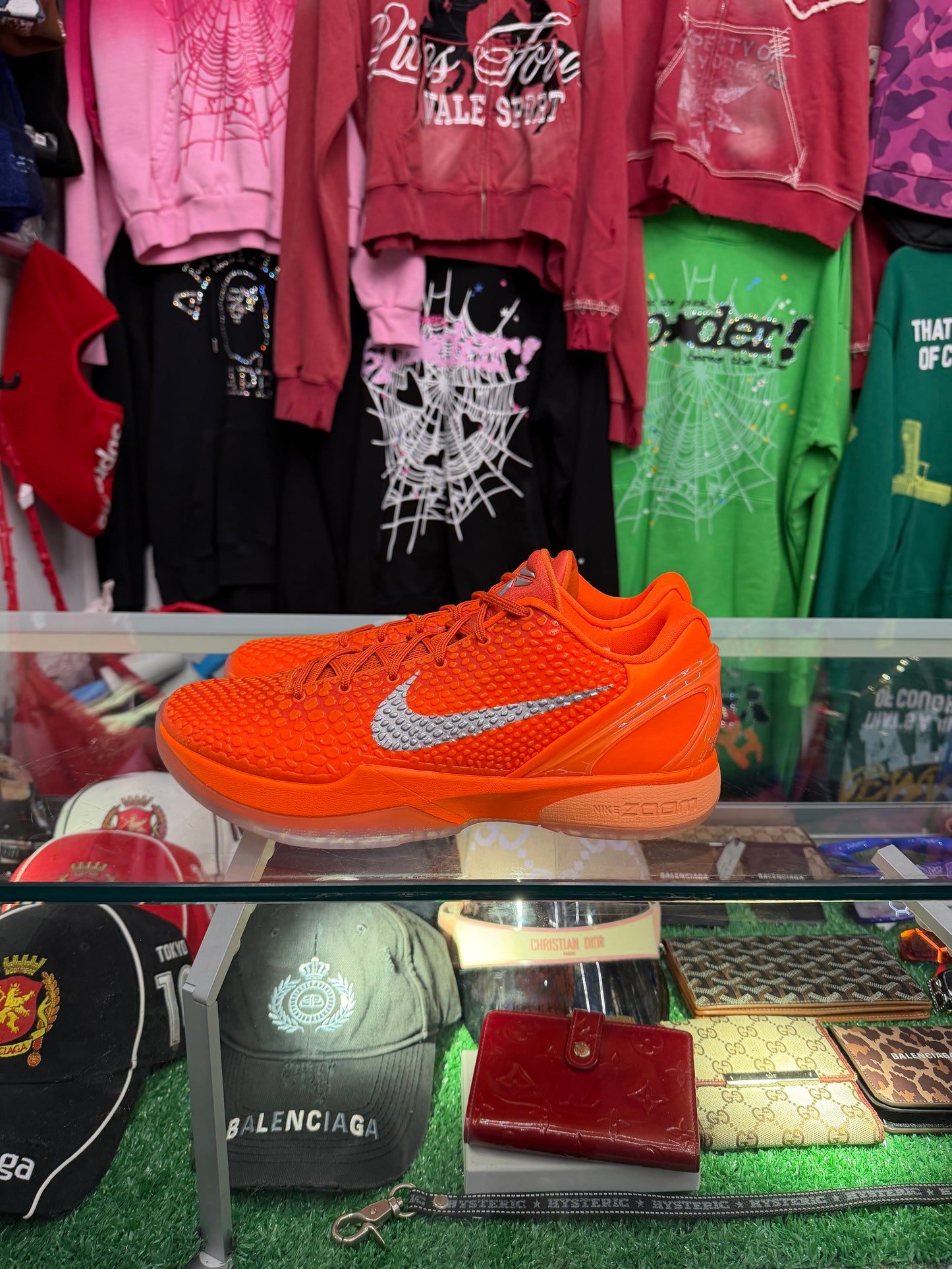 KOBE 9 TOTAL ORANGE (PRE-OWNED W/ BOX)