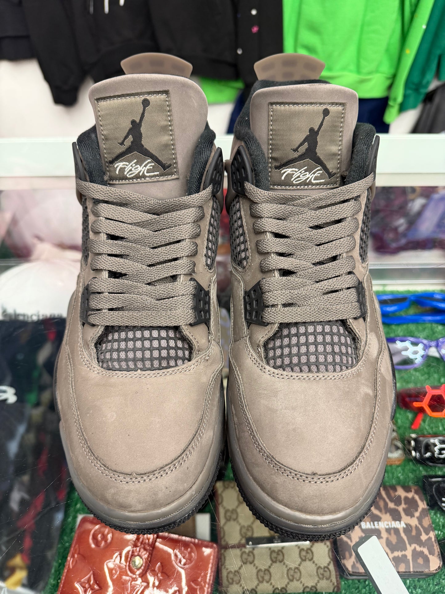 JORDAN 4 CAVESTONE (PRE-OWNED W/ BOX)