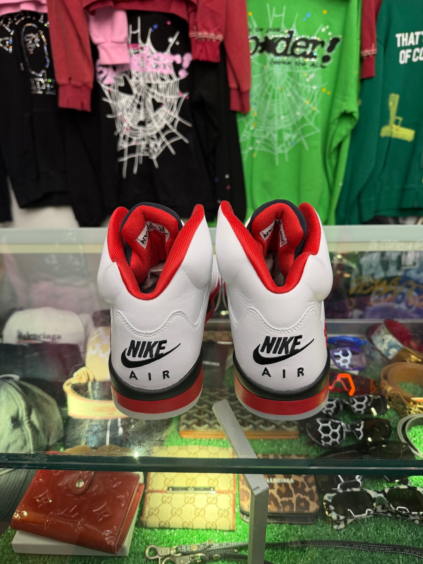 JORDAN 5 FIRE RED (PRE-OWNED W/ BOX)