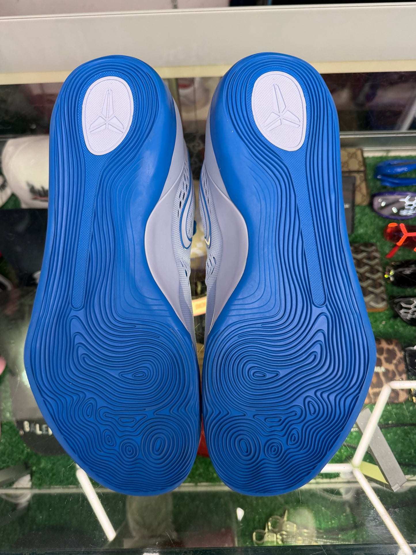 KOBE 8 PROTO HYDROGEN BLUE (PRE-OWNED W/ BOX)