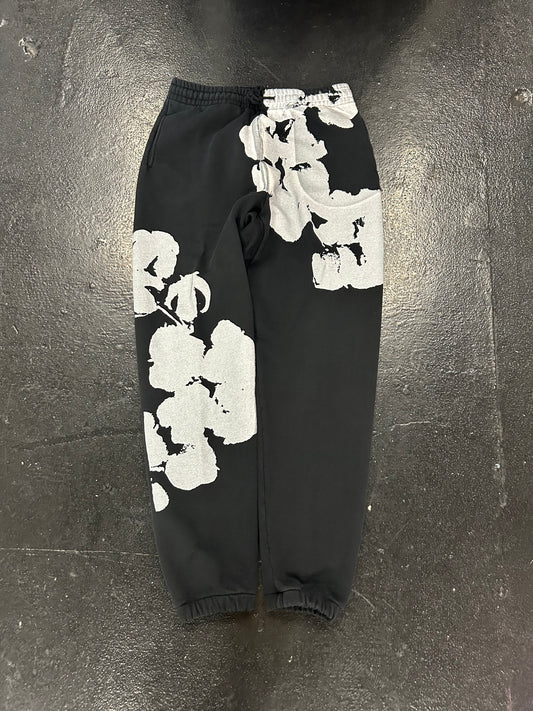 DENIM TEARS BIG COTTON WREATH SWEATPANTS BLACK (PRE-OWNED)