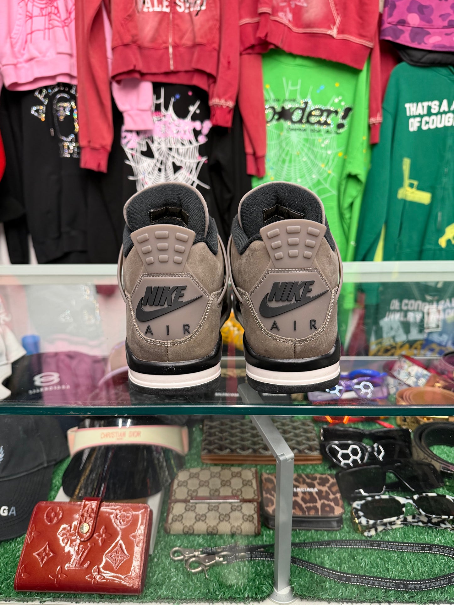 JORDAN 4 CAVESTONE (PRE-OWNED W/ BOX)