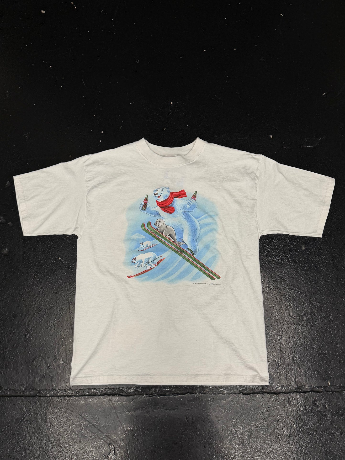 COCA COLA POLAR BEAR SKIING T-SHIRT