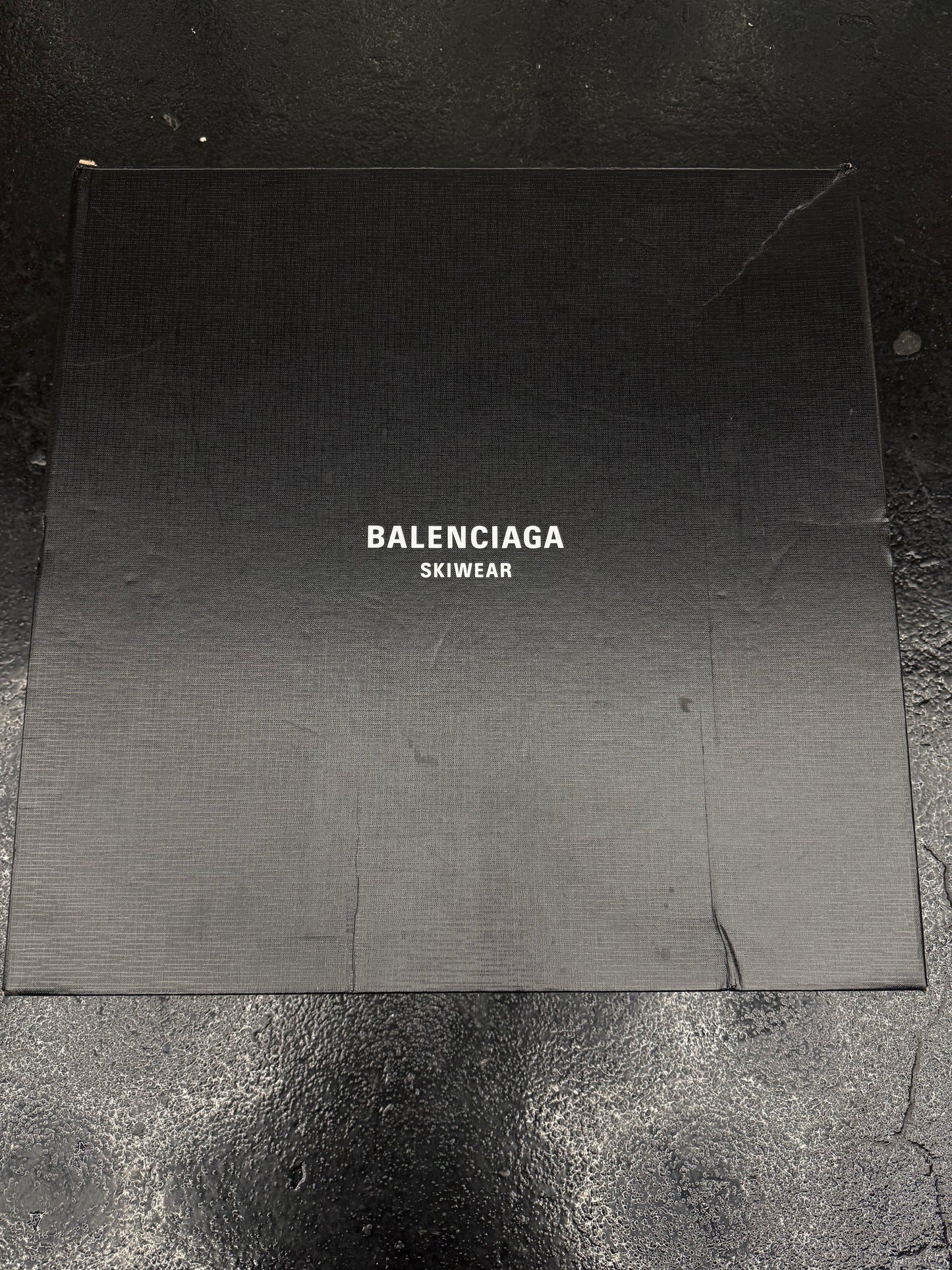 BALENCIAGA ALASKA LOW BOOT (PRE-OWNED W/BOX)