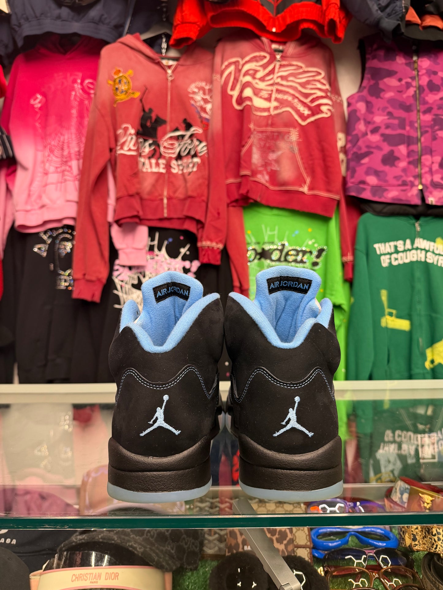 JORDAN 5 BLACK UNIVERSITY BLUE (PRE-OWNED W/ BOX)