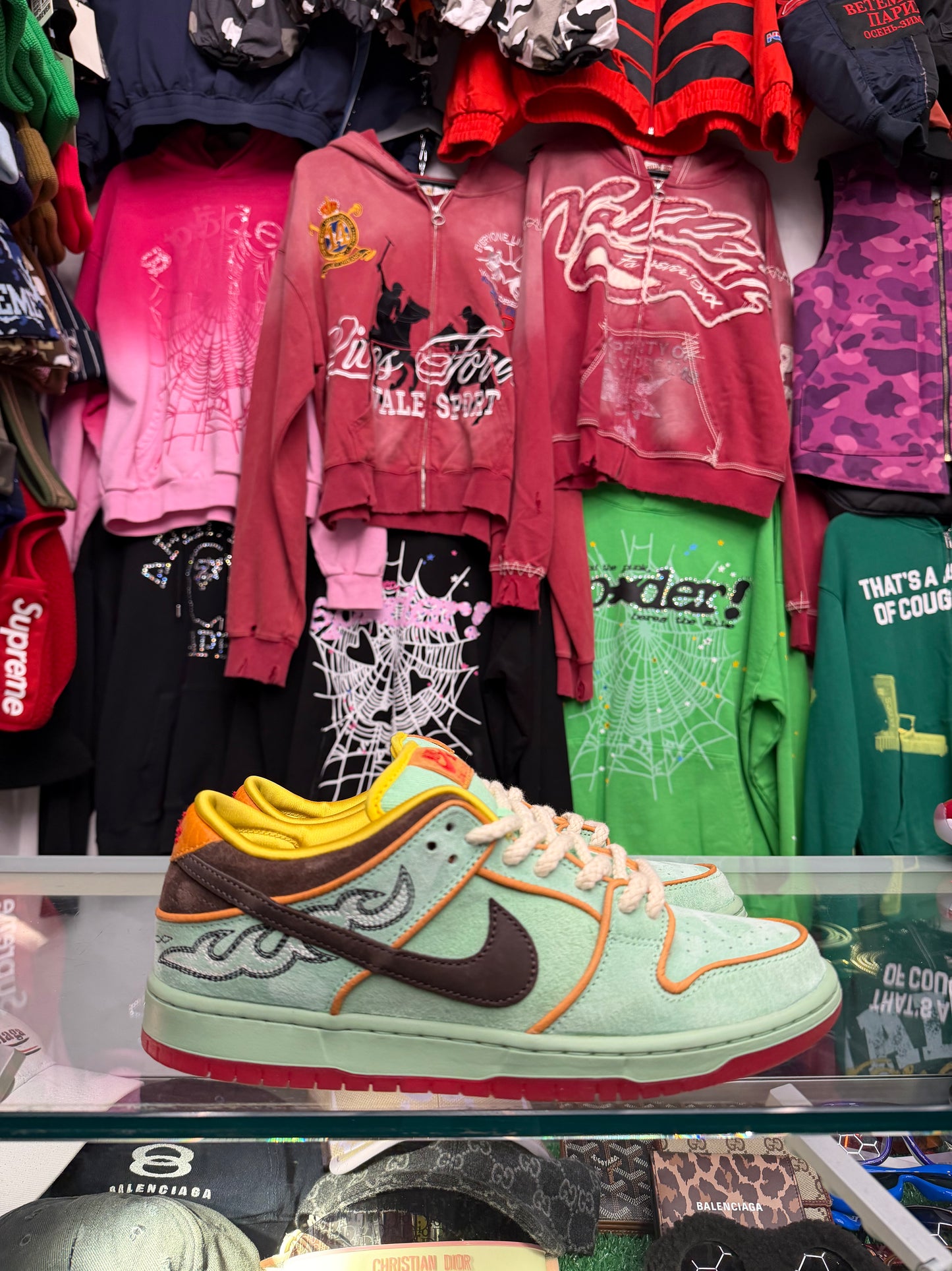 DUNK LOW SB RODEO (PRE-OWNED W/ BOX)