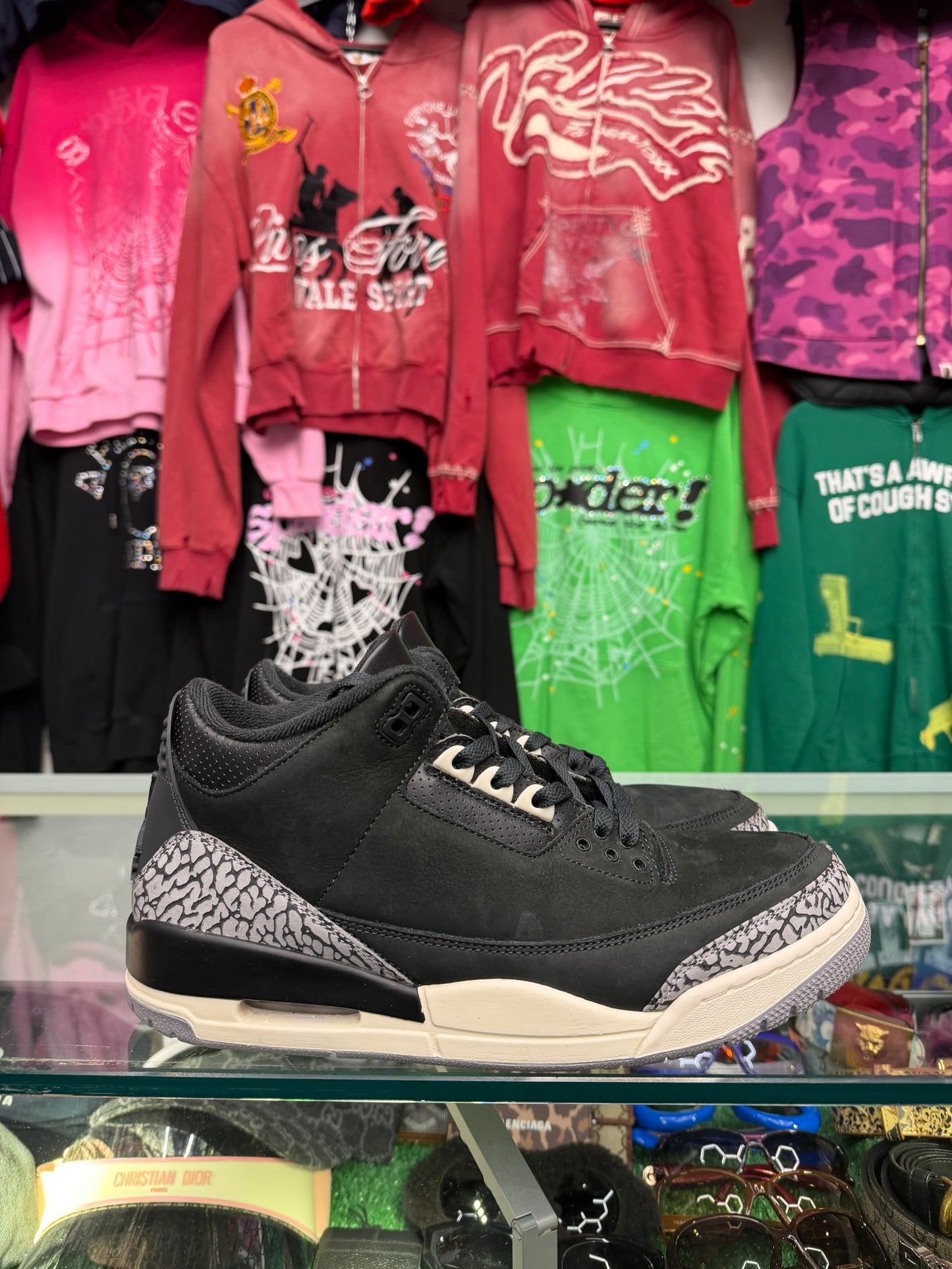 JORDAN 3 OFF NIOR (PRE-OWNED W/ BOX)