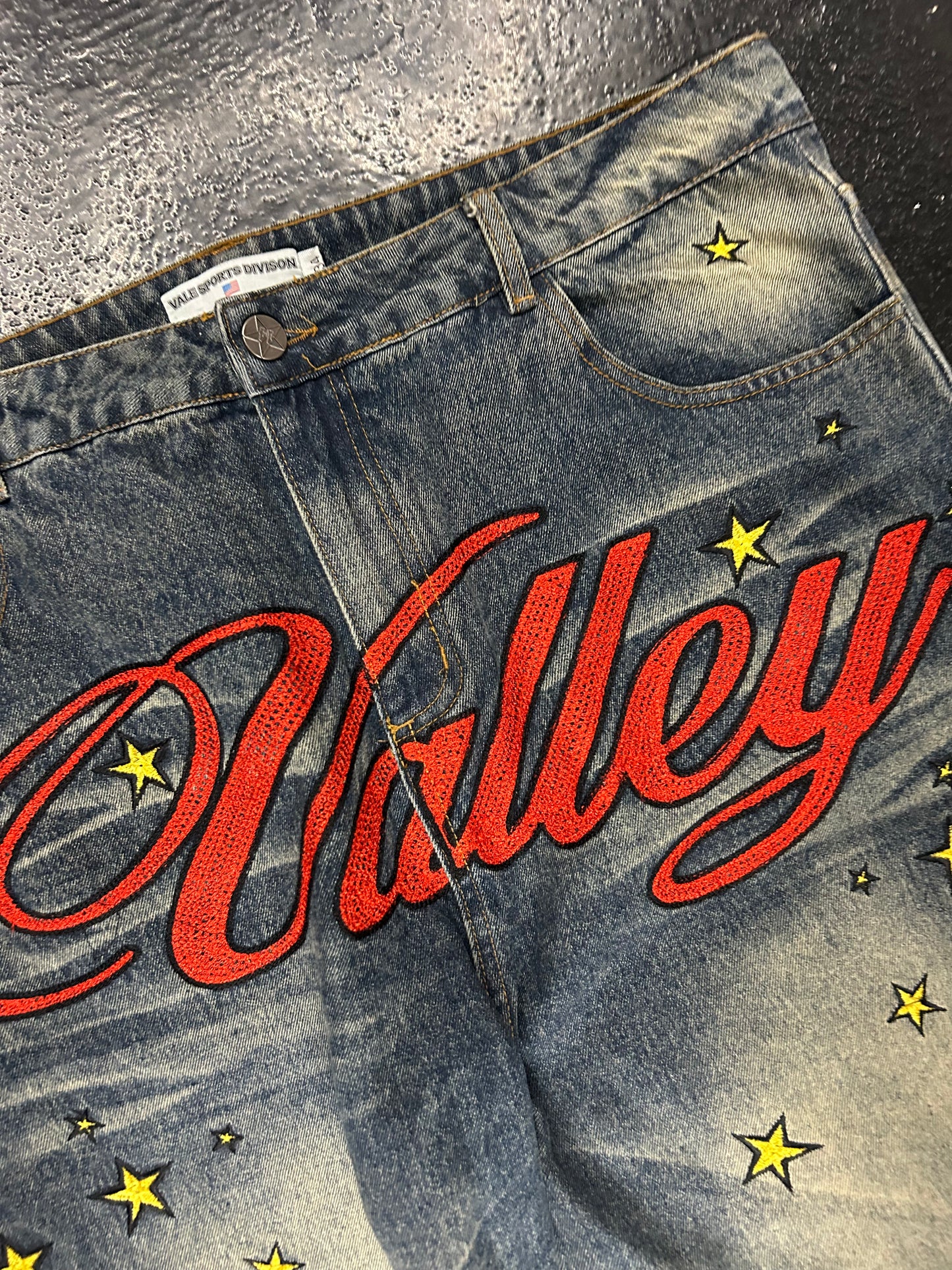 VALE VALLEY SPORTS COSMO DENIM (PRE-OWNED) (CUT)
