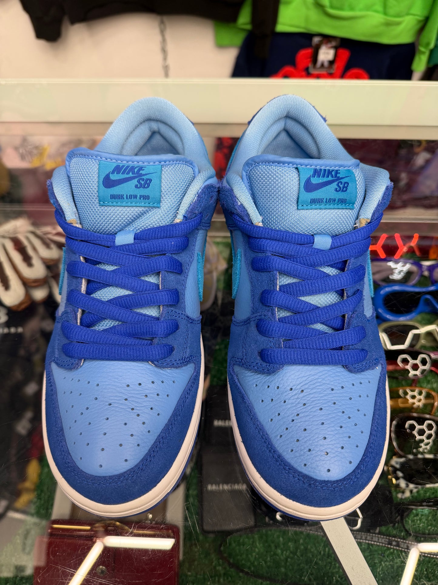 DUNK LOW BLUE RASPBERRY (PRE-OWNED W/ BOX)