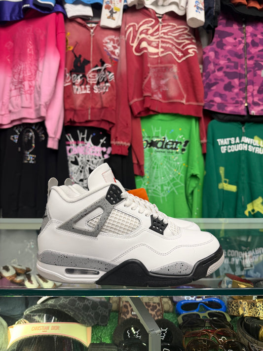 JORDAN 4 WHITE CEMENT (PRE-OWNED W/ BOX)