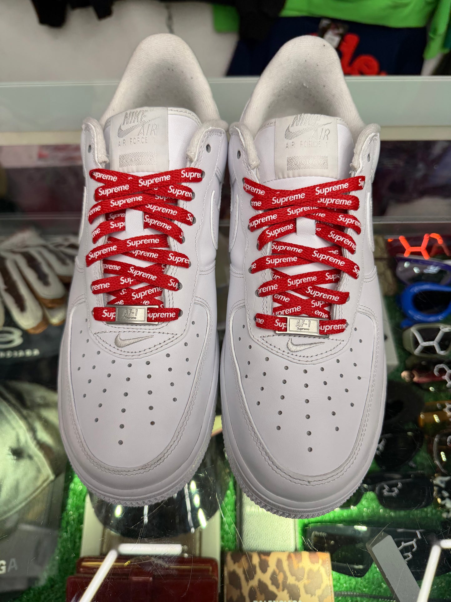 AIR FORCE SUPREME 1 WHITE (PRE-OWNED W/ BOX)