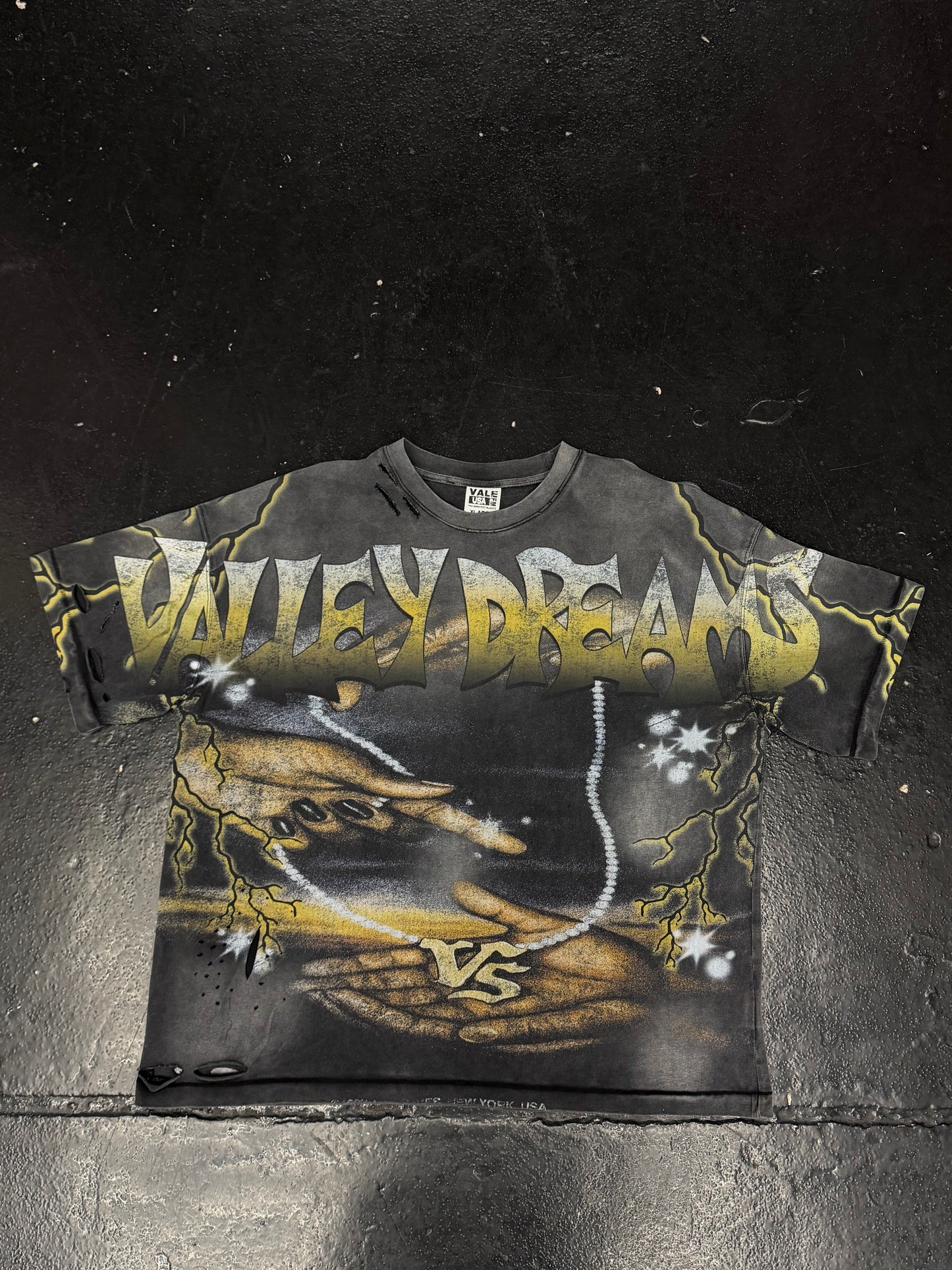 VALE FOREVER HAND OF GOD T-SHIRT (PRE-OWNED)