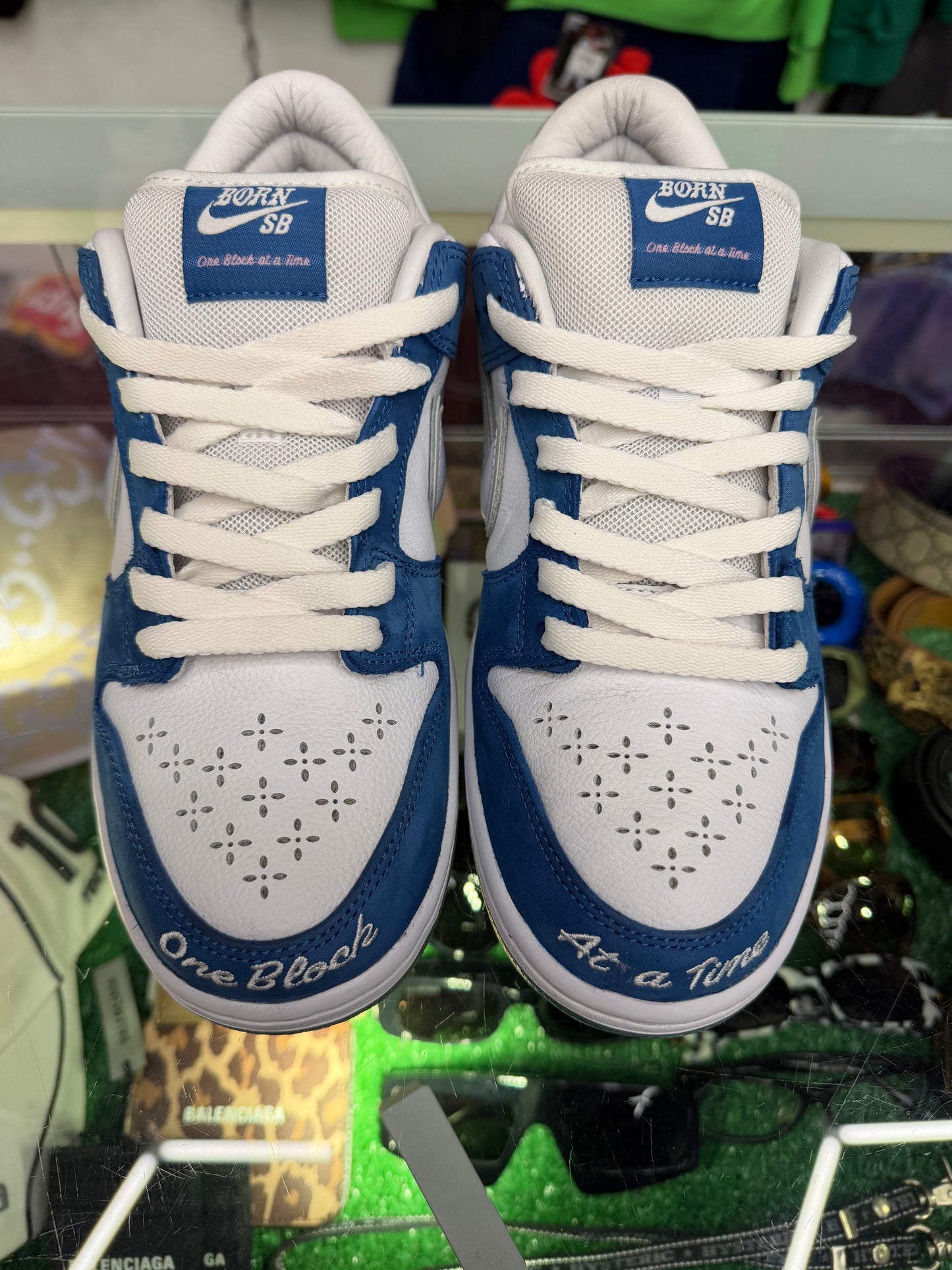 NIKE SB DUNK LOW BORN AND RAISED (PRE-OWNED W/ BOX)