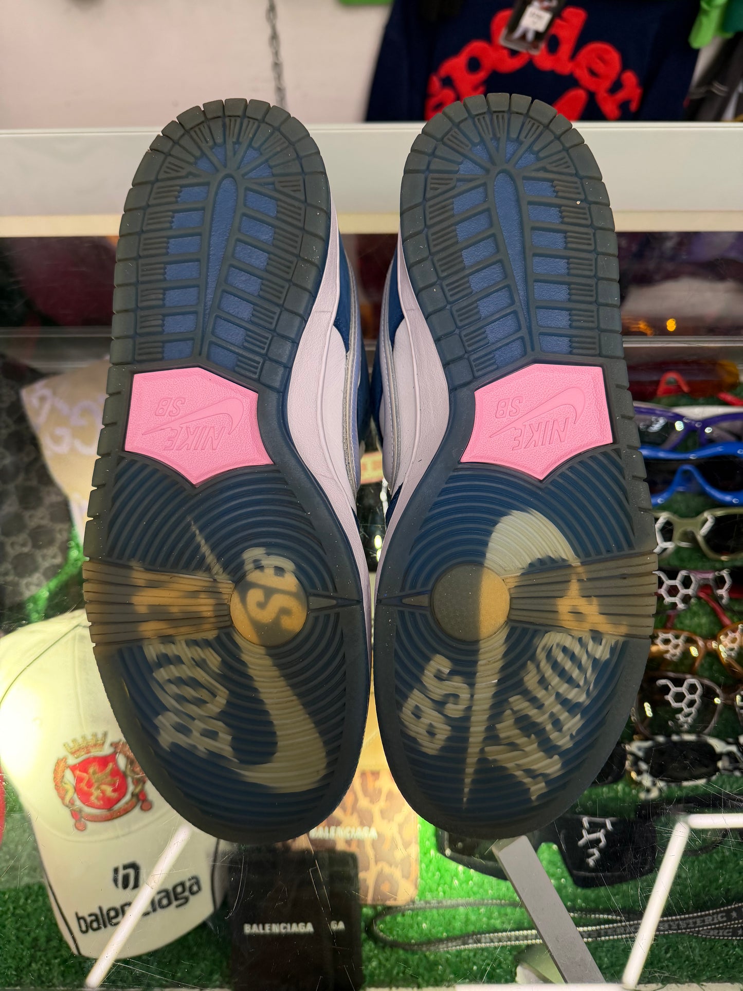 NIKE SB DUNK LOW BORN AND RAISED (PRE-OWNED W/ BOX)