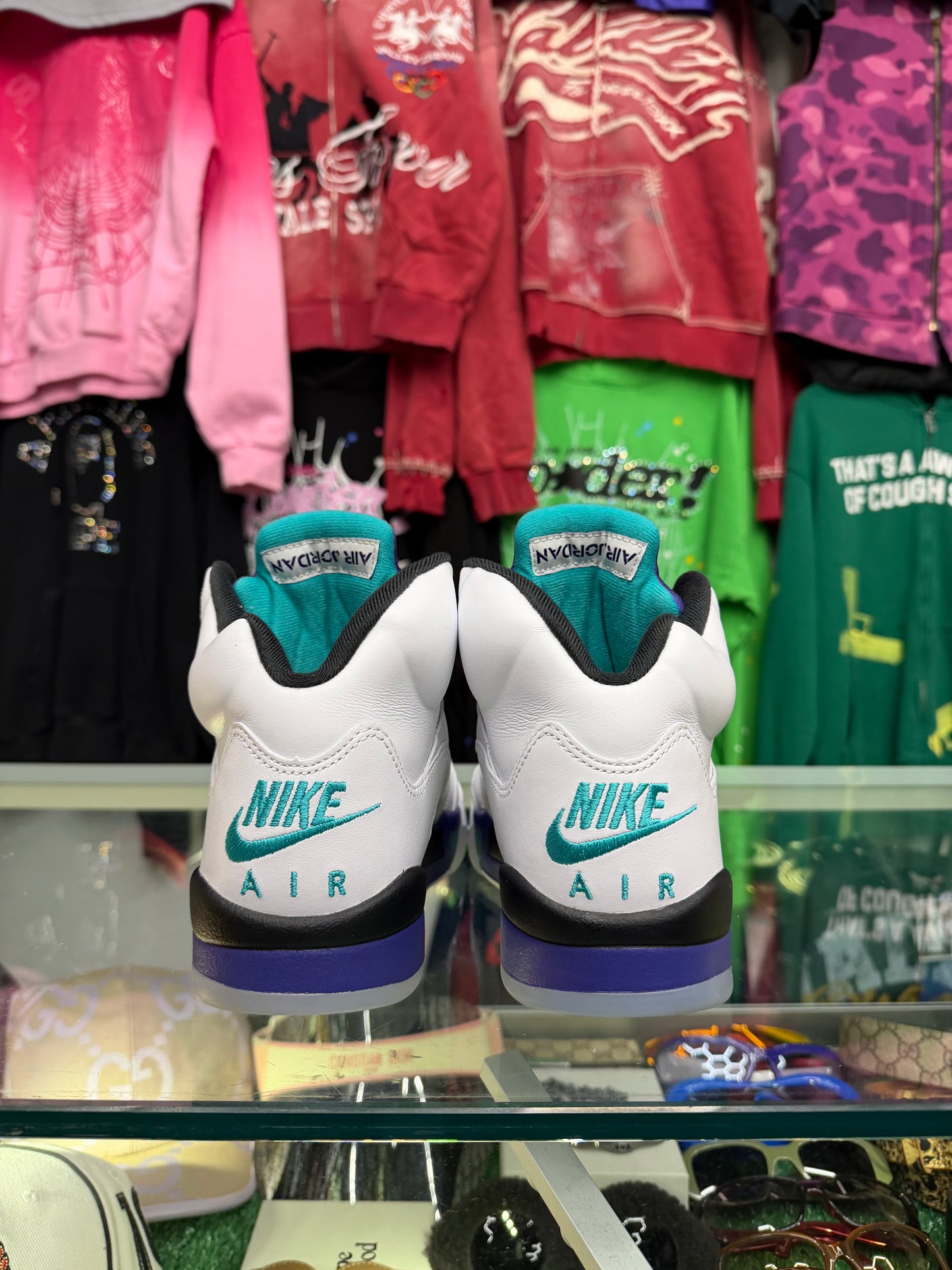 JORDAN 5 GRAPE (PRE-OWNED W/ BOX)