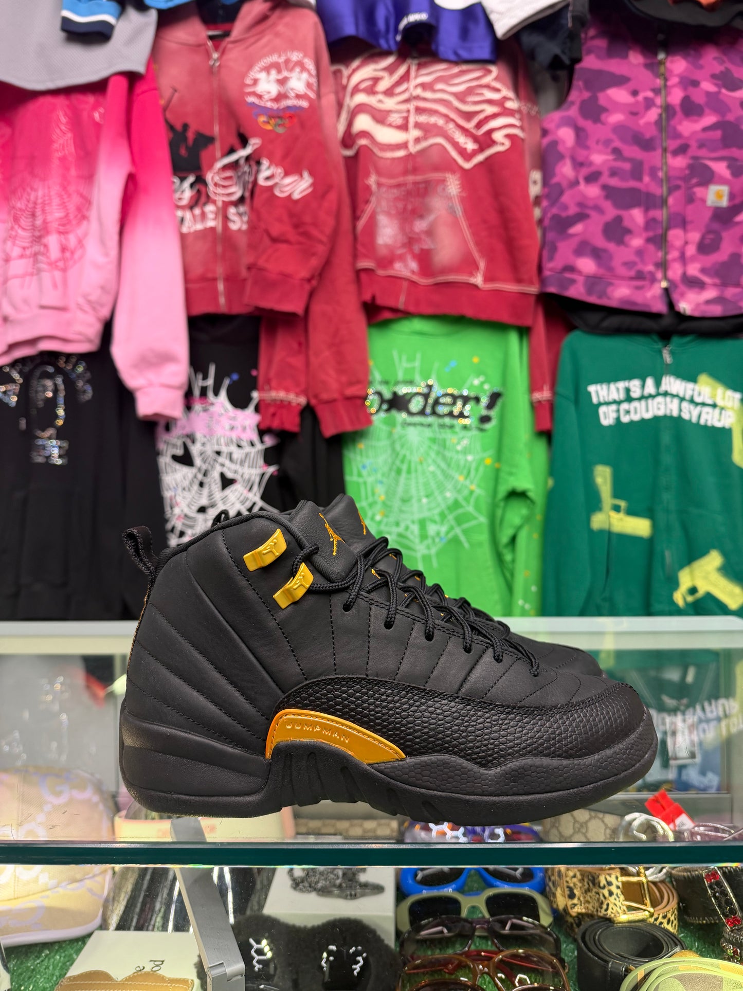 JORDAN 12 BLACK TAXI (PRE-OWNED W/ BOX)