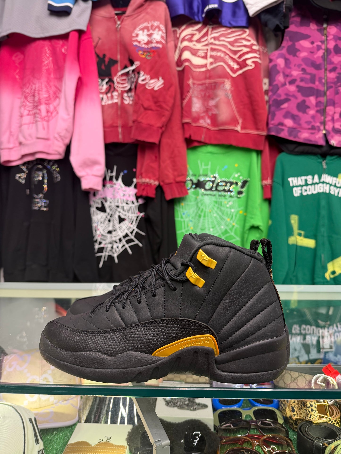 JORDAN 12 BLACK TAXI (PRE-OWNED W/ BOX)