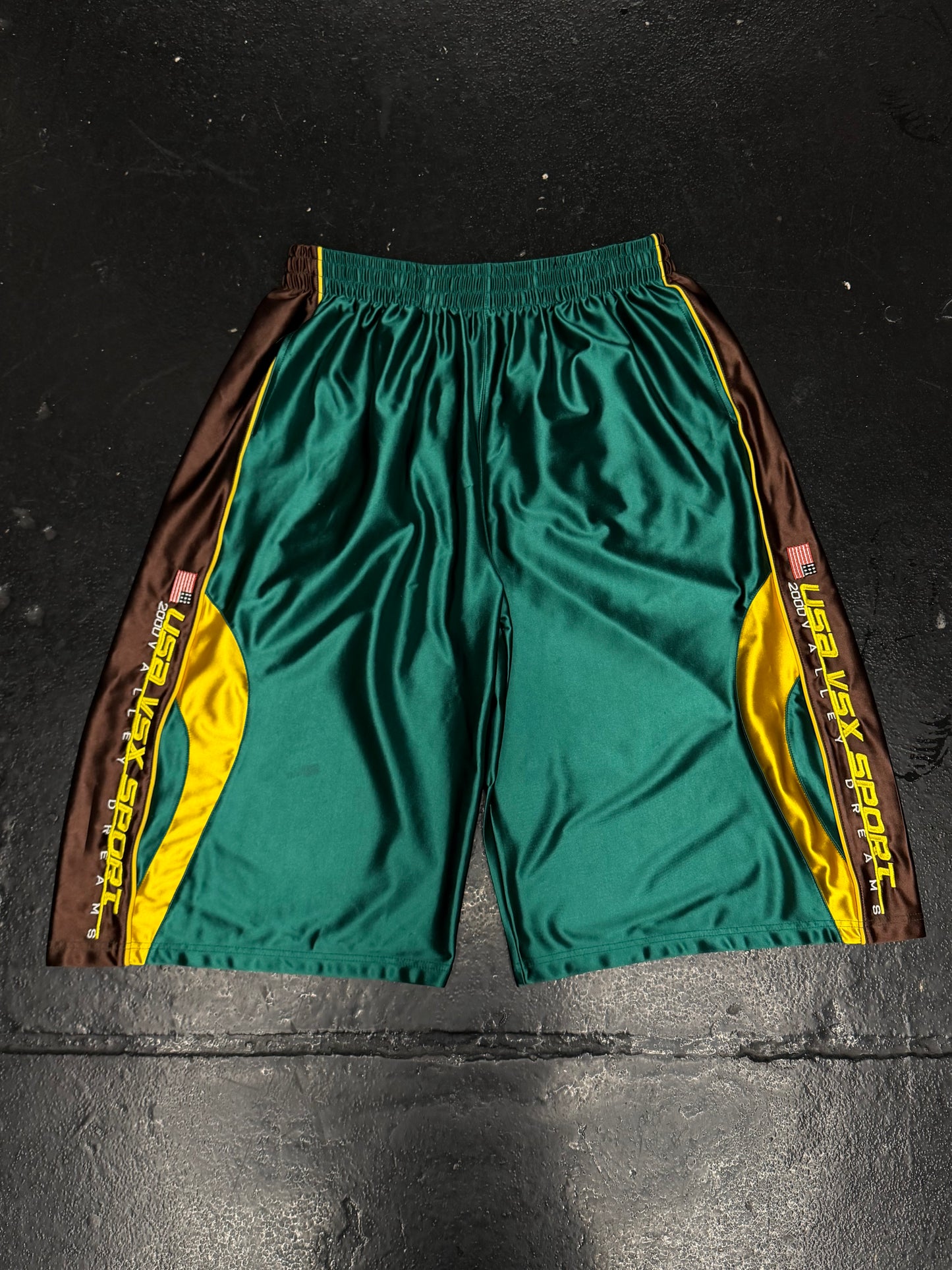 VALE FOREVER IVERSON SHORTS (PRE-OWNED)