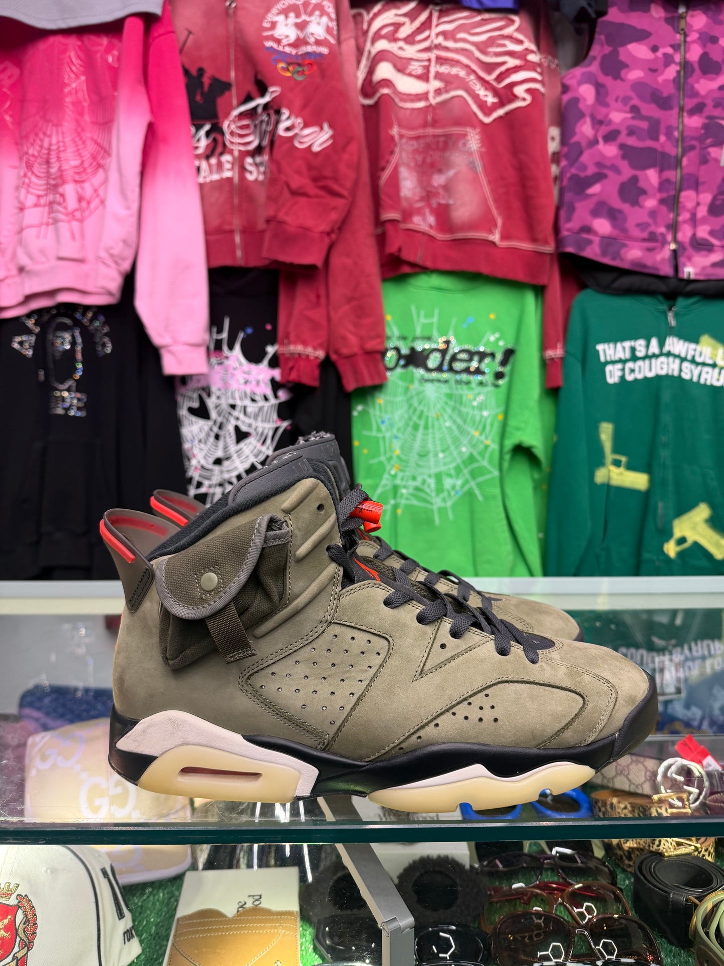 JORDAN 6 TRAVIS SCOTT OLIVE (PRE-OWNED W/ BOX)