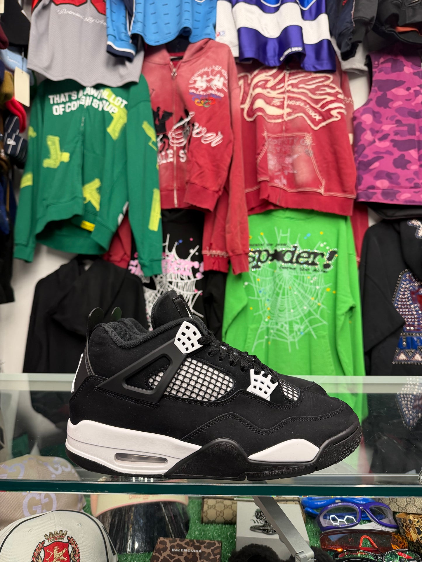 JORDAN 4 WHITE THUNDER (PRE-OWNED W/ BOX)