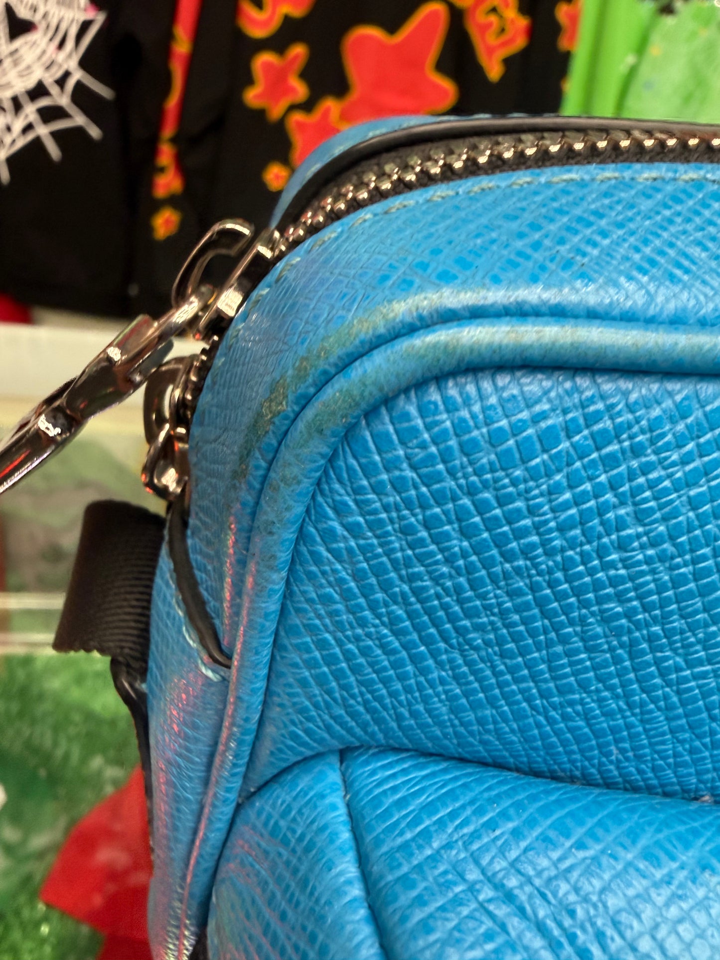 LOUIS VUITTON LV OUTDOOR PM MESSENGER BAG (PRE-OWNED)