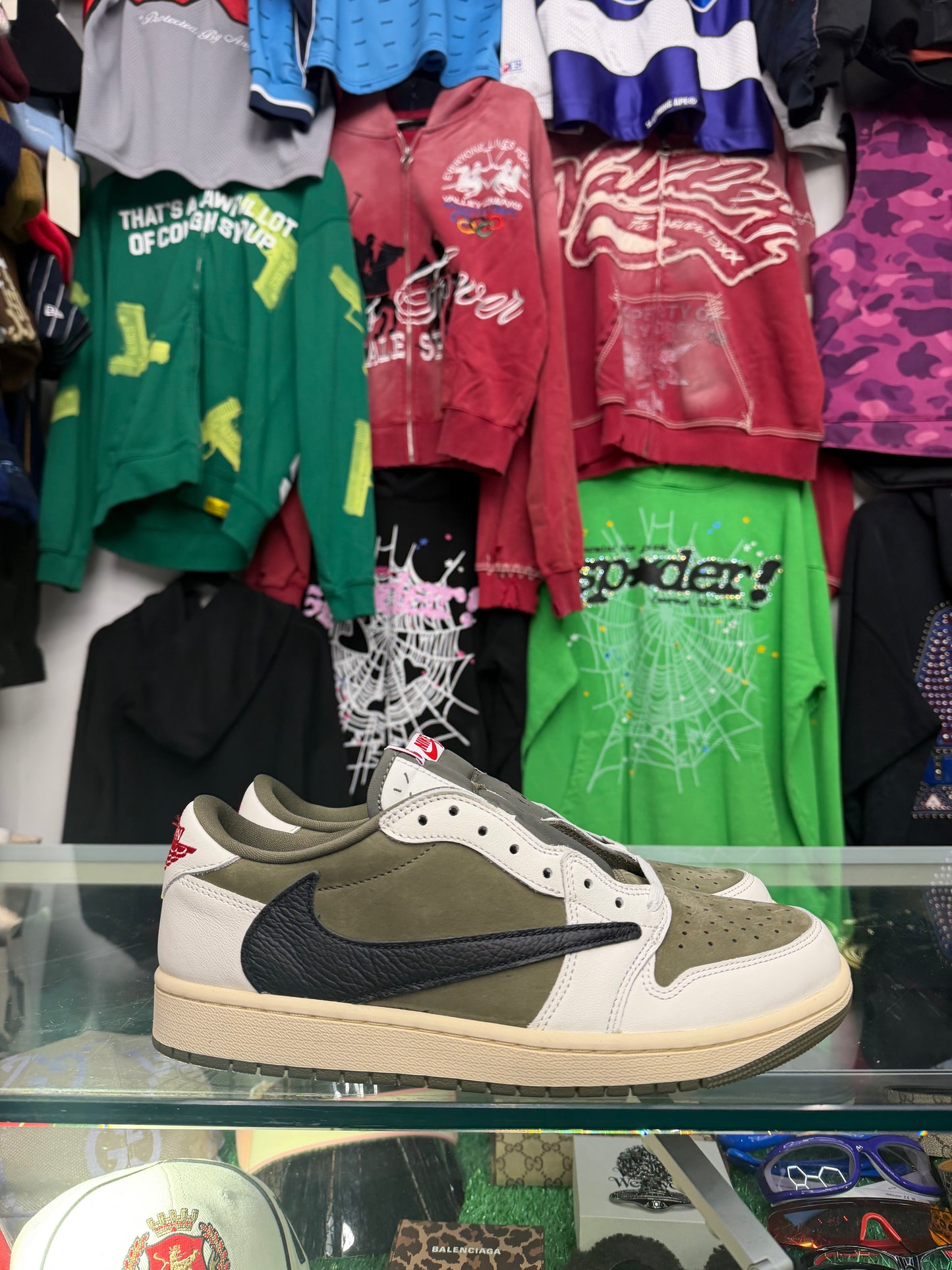 JORDAN 1 LOW TRAVIS SCOTT MEDIUM OLIVE (BRAND NEW)