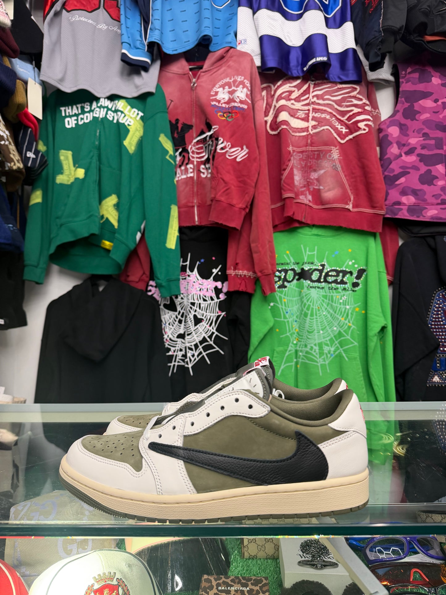 JORDAN 1 LOW TRAVIS SCOTT MEDIUM OLIVE (BRAND NEW)
