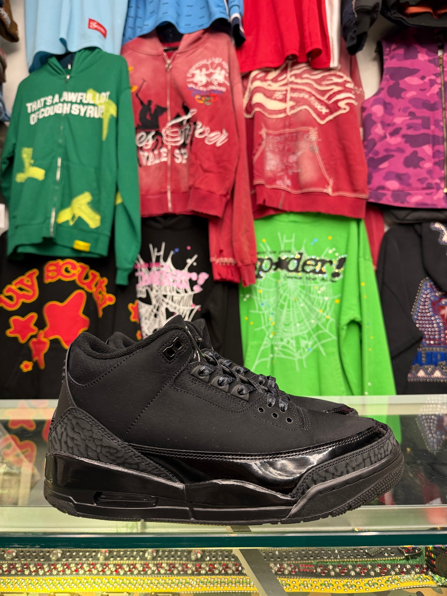 JORDAN 3 BLACK CAT (PRE-OWNED W/ BOX)