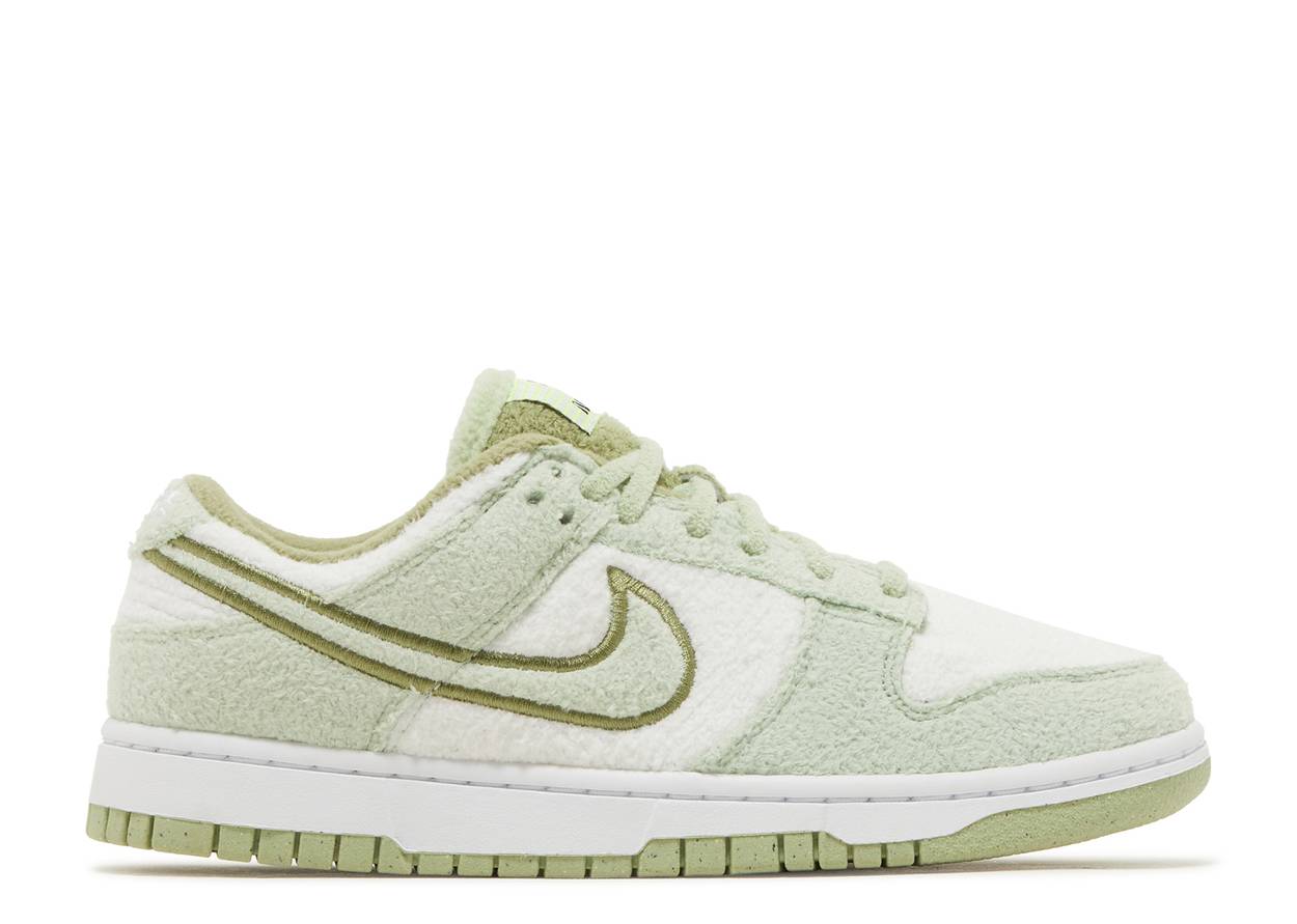 DUNK LOW HONEYDEW  (BRAND NEW)