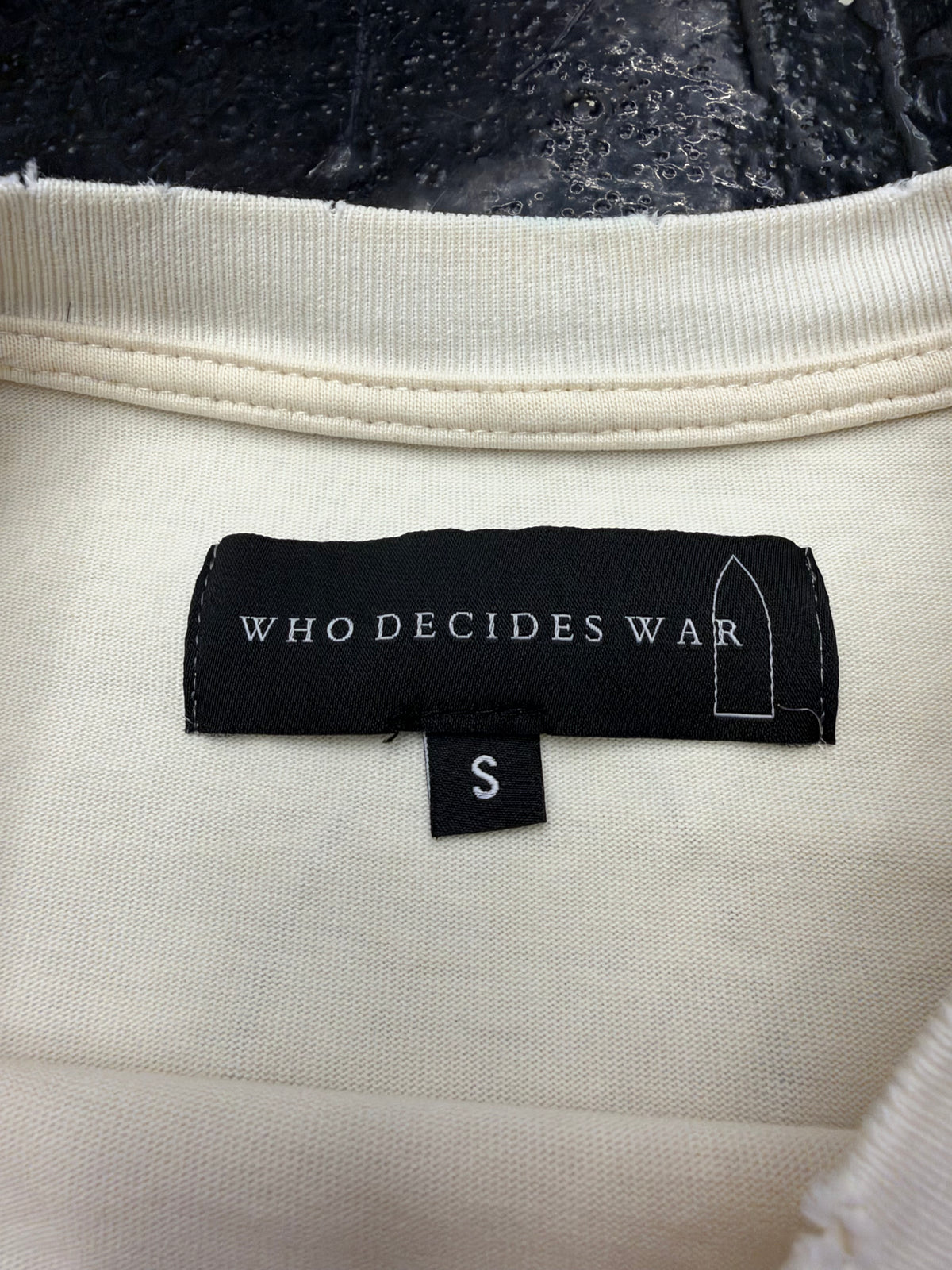 WHO DECIDES WAR WHITE TEE (PRE-OWNED)